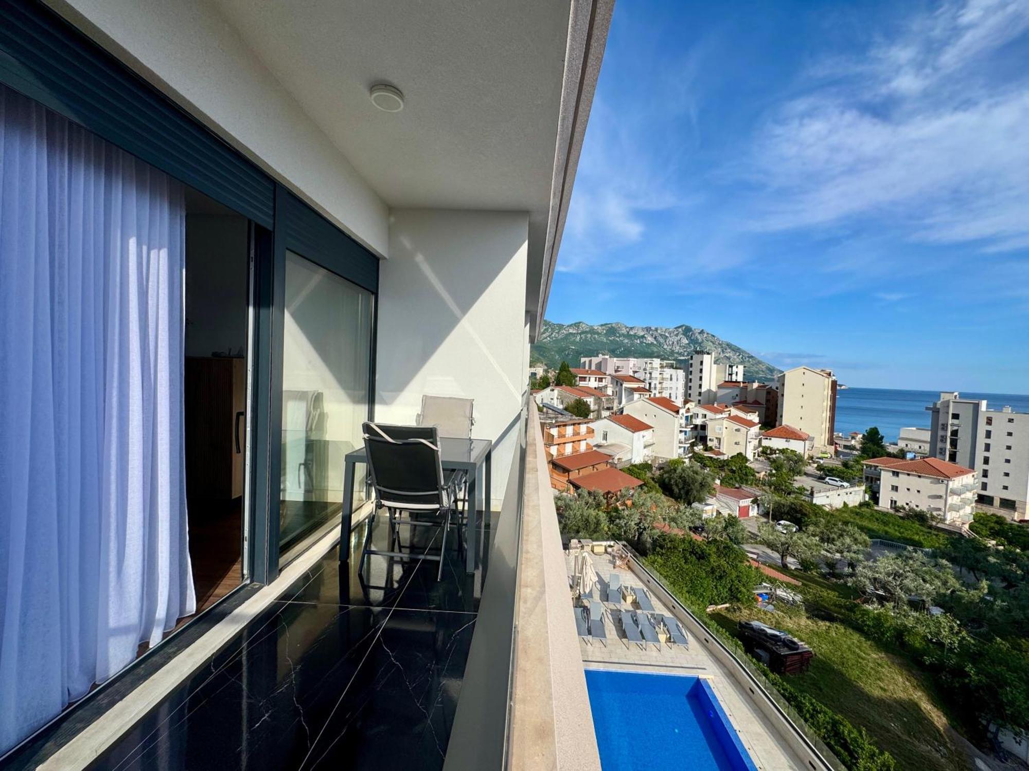 Royal Pool Elia Residnece Apartment Budva